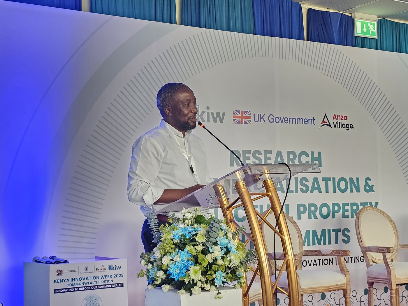 Derrydean Dadzie speaking at Kenya Innovation Week